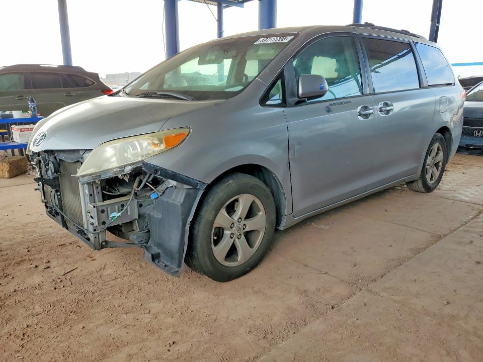 Aukcja sprzedaży 2011 Toyota Sienna, vin: 5TDKK3DC7BS112318, numer aukcji: 49172266