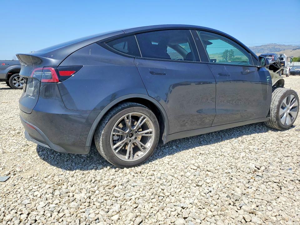 2024 Tesla Model Y მანქანა იყიდება აუქციონზე, vin: 7SAYGAEE3RF993584, აუქციონის ნომერი: 51889086