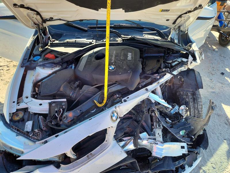 50781146 :رقم المزاد ، WBA8D9C50JA607950 vin ، 2018 Bmw 330 مزاد بيع
