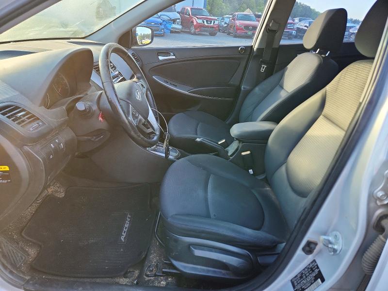 49120976 :رقم المزاد ، KMHCU5AE3FU217855 vin ، 2015 Hyundai Accent مزاد بيع