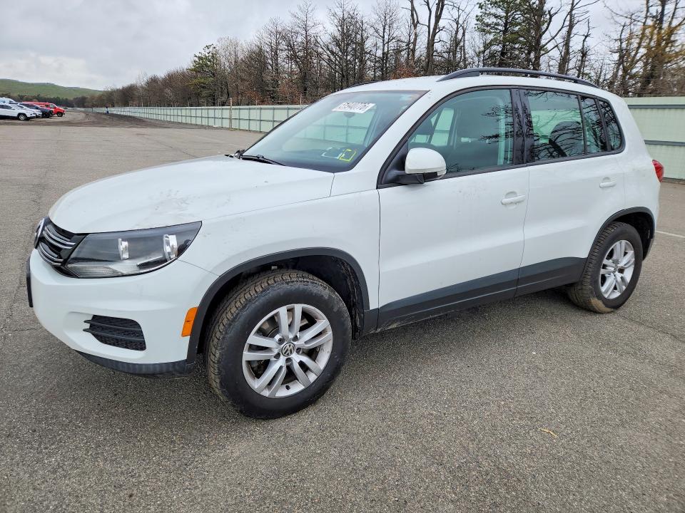 2017 Volkswagen Tiguan მანქანა იყიდება აუქციონზე, vin: WVGBV7AXXHK000131, აუქციონის ნომერი: 51940776