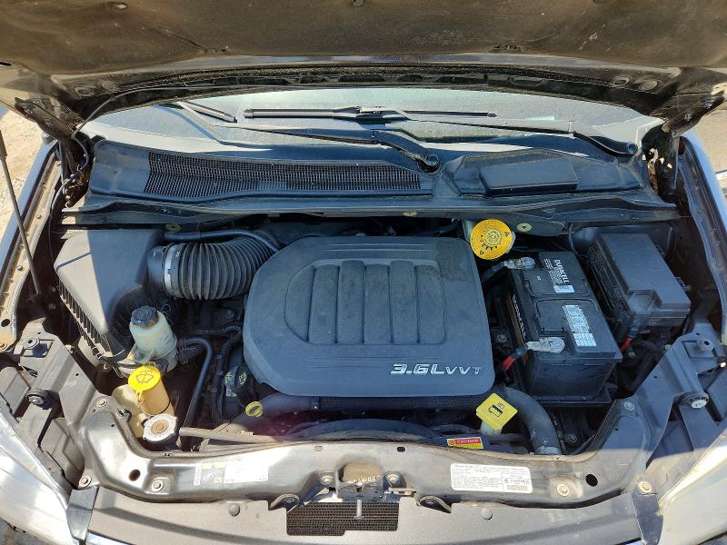 51646106 :رقم المزاد ، 2C4RC1BG6ER317194 vin ، 2014 Chrysler Town & Country مزاد بيع