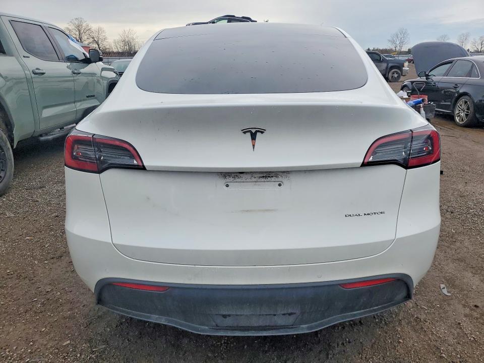 2022 Tesla Model Y მანქანა იყიდება აუქციონზე, vin: 7SAYGAEE4NF532940, აუქციონის ნომერი: 49411696