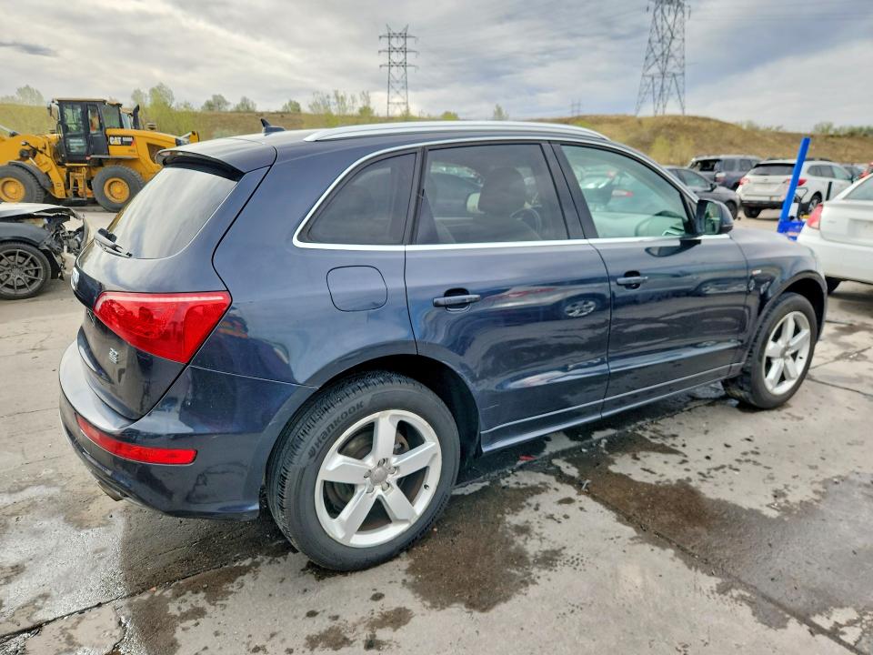 50995566 :رقم المزاد ، WA1DKAFP4CA048700 vin ، 2012 Audi Q5 مزاد بيع