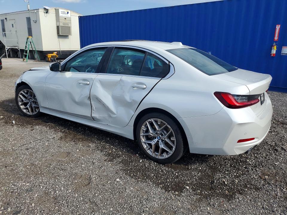 51040996 :رقم المزاد ، 3MW69CW03S8F32907 vin ، 2025 Bmw 330i مزاد بيع