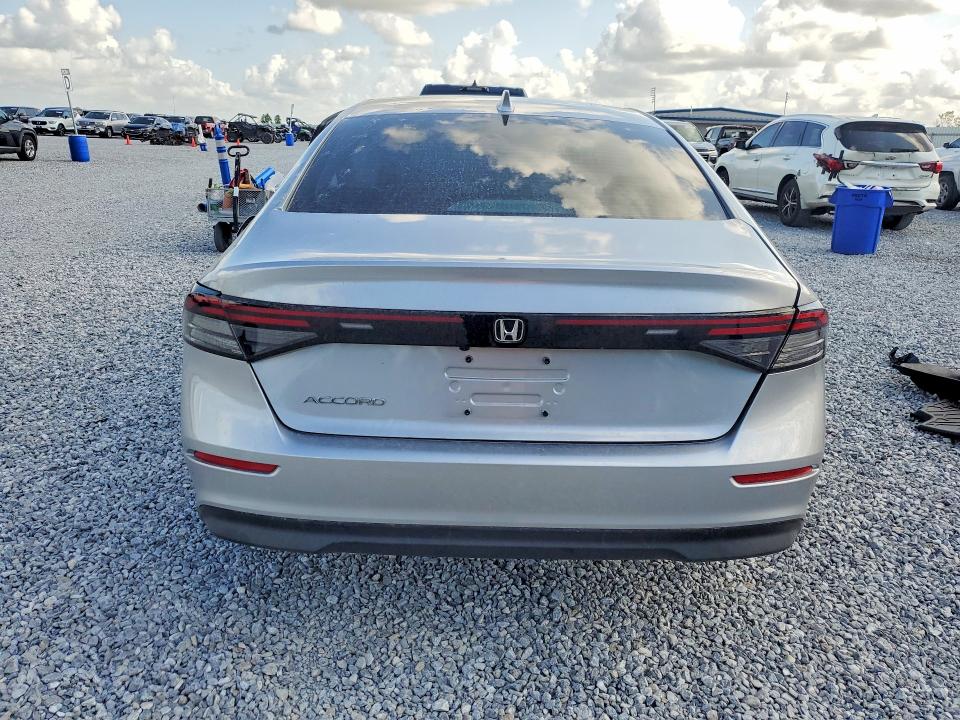 49863226 :رقم المزاد ، 1HGCY1F22SA084728 vin ، 2025 Honda Accord مزاد بيع
