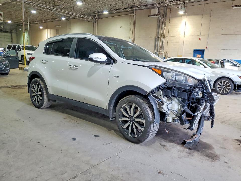 2017 Kia Sportage მანქანა იყიდება აუქციონზე, vin: KNDPNCAC6H7069577, აუქციონის ნომერი: 50481196