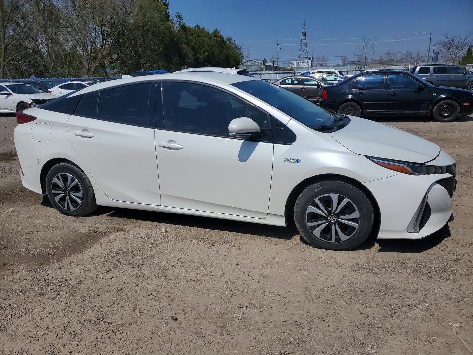 Продажа на аукционе авто 2018 Toyota Prius Prime, vin: JTDKARFP8J3101124, номер лота: 49792636