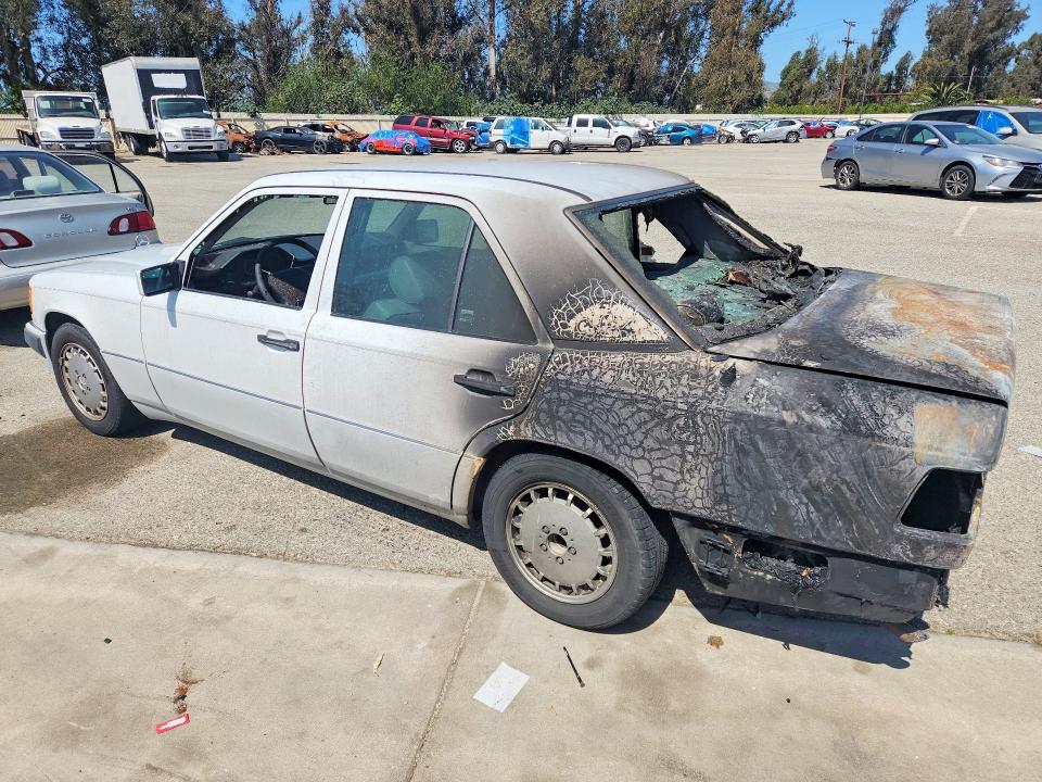 Продажа на аукционе авто 1993 Mercedes-benz 300, vin: WDBEB28E5PB981581, номер лота: 51041886