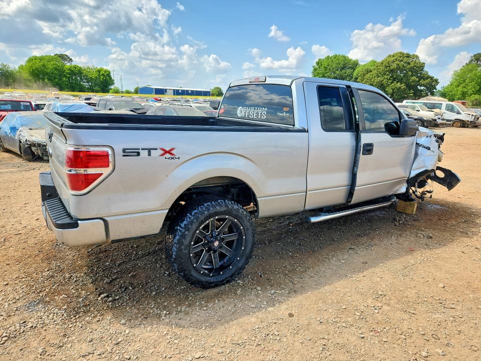 49953326 :رقم المزاد ، 1FTFX1EFXDFD03833 vin ، 2013 Ford F150 مزاد بيع
