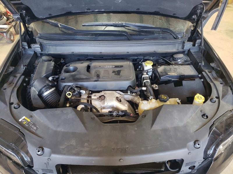 2019 Jeep Cherokee მანქანა იყიდება აუქციონზე, vin: 1C4PJMDN8KD131035, აუქციონის ნომერი: 49058546