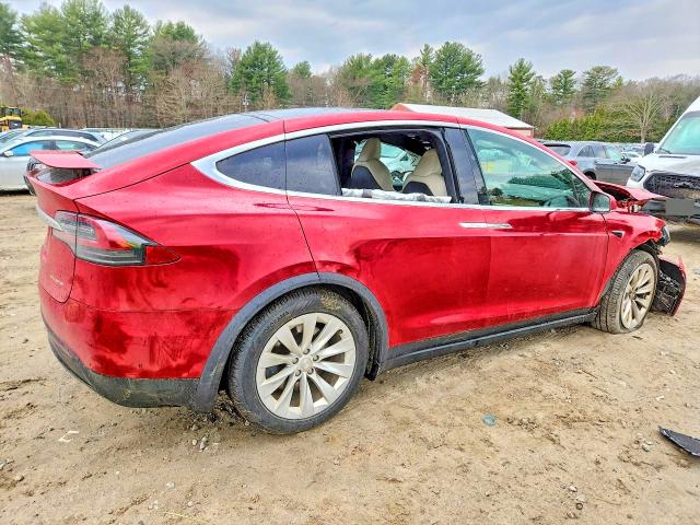2021 Tesla Model X მანქანა იყიდება აუქციონზე, vin: 5YJXCBE2XMF322924, აუქციონის ნომერი: 47862756