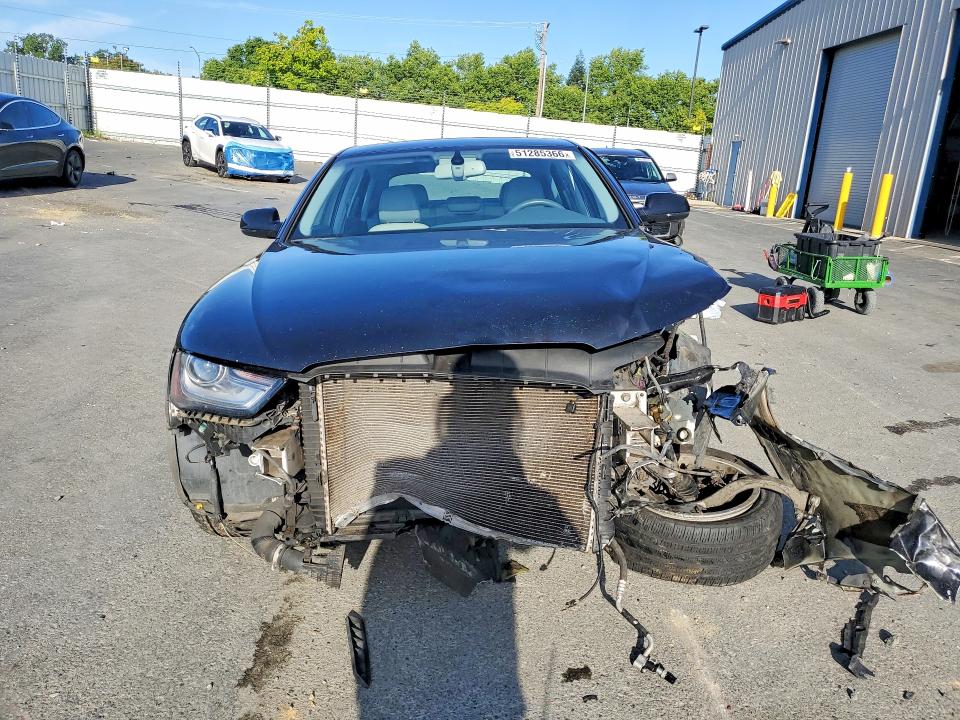 Продаж на аукціоні авто 2013 Audi A4, vin: WAUFFAFLXDN020472, номер лоту: 51285366
