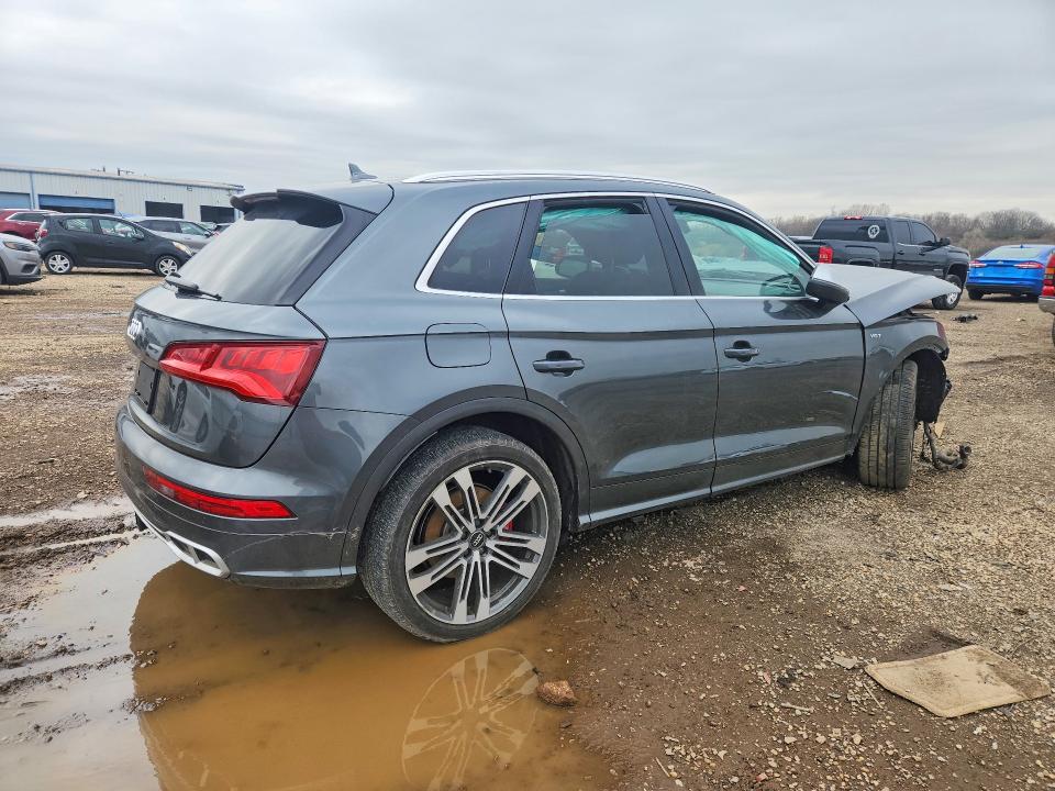 2018 Audi Sq5 მანქანა იყიდება აუქციონზე, vin: WA1C4AFY1J2031231, აუქციონის ნომერი: 48495346