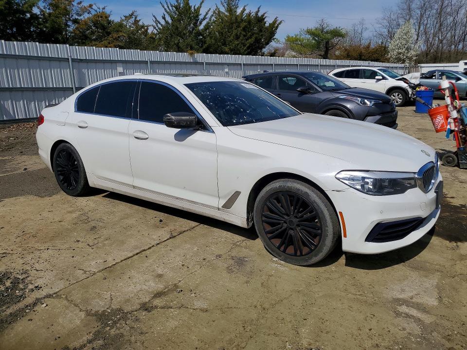 48228146 :رقم المزاد ، WBAJA7C50KWW17526 vin ، 2019 Bmw 530 مزاد بيع