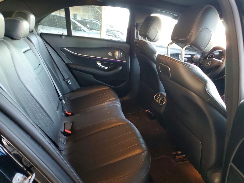48909876 :رقم المزاد ، WDDZF4JB5JA404233 vin ، 2018 Mercedes-benz E مزاد بيع