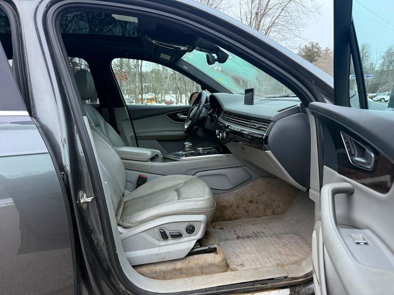 2018 Audi Q7 მანქანა იყიდება აუქციონზე, vin: WA1LAAF77JD044103, აუქციონის ნომერი: 52053876