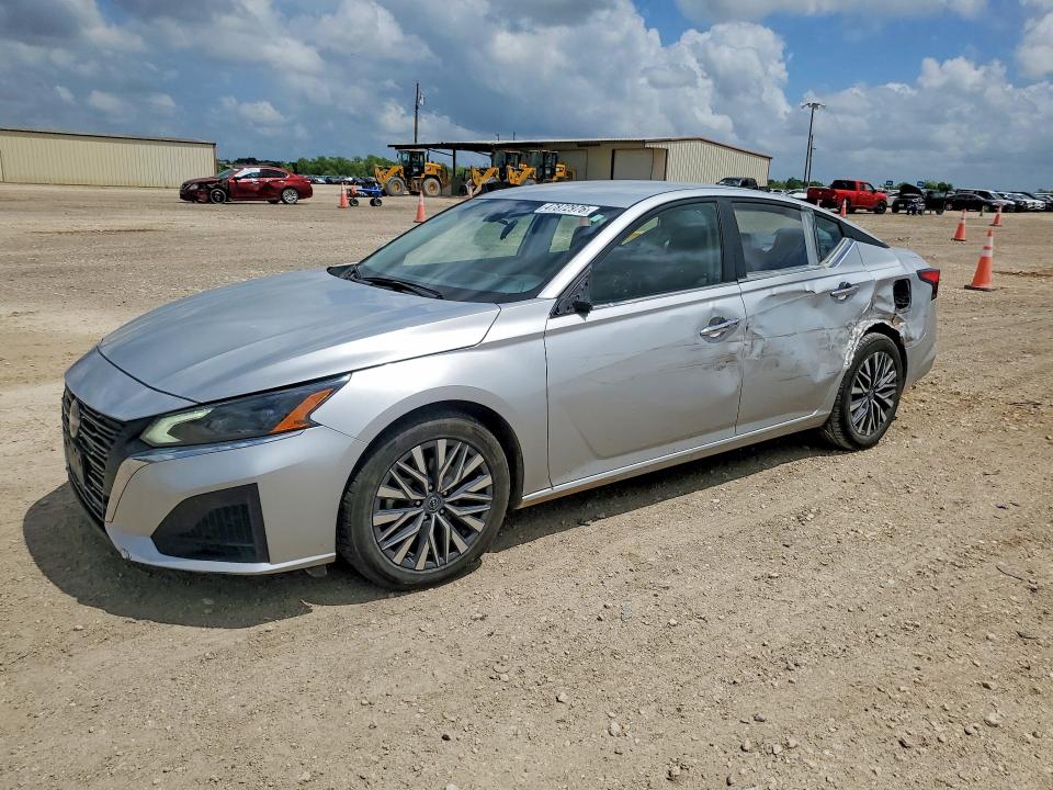 47872976 :رقم المزاد ، 1N4BL4DV8PN385906 vin ، 2023 Nissan Altima مزاد بيع