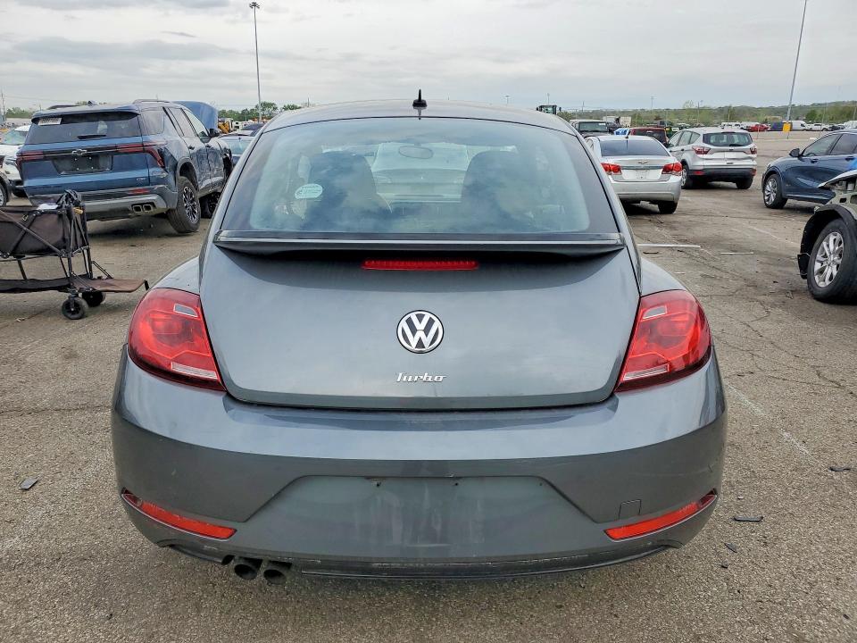 49736626 :رقم المزاد ، 3VWFD7AT6KM711800 vin ، 2019 Volkswagen Beetle مزاد بيع