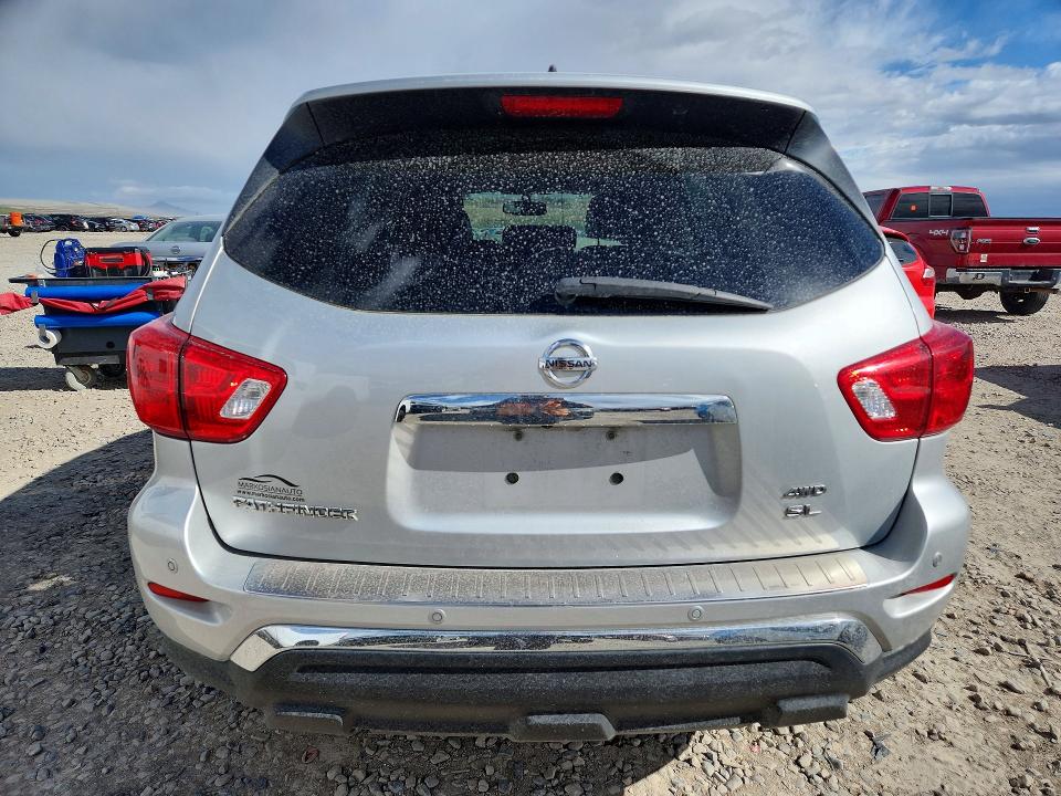 50996276 :رقم المزاد ، 5N1DR2MM5HC905856 vin ، 2017 Nissan Pathfinder مزاد بيع
