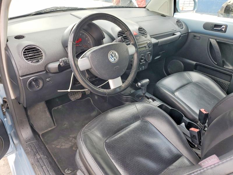51181176 :رقم المزاد ، 3VWRW31C09M511327 vin ، 2009 Volkswagen New Beetle مزاد بيع