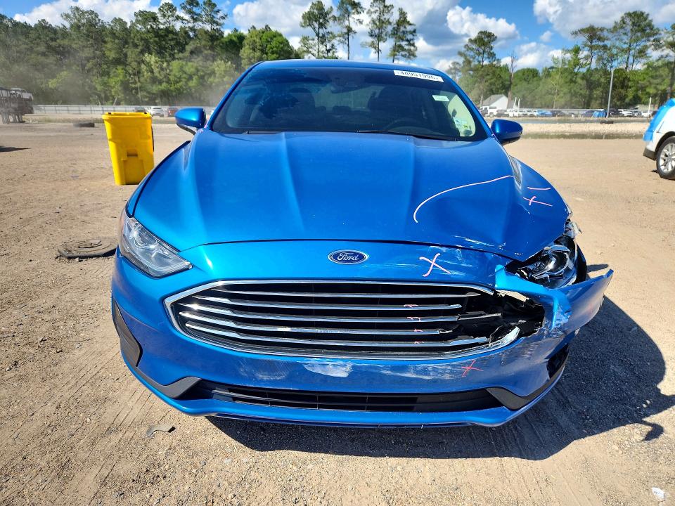 48951996 :رقم المزاد ، 3FA6P0HD5LR234657 vin ، 2020 Ford Fusion مزاد بيع
