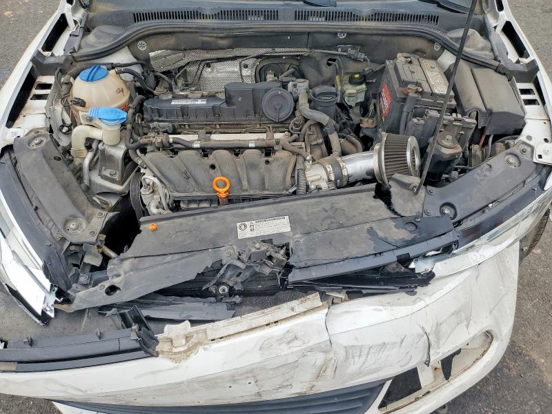 49095466 :رقم المزاد ، 3VWDZ7AJ1BM100175 vin ، 2011 Volkswagen Jetta مزاد بيع