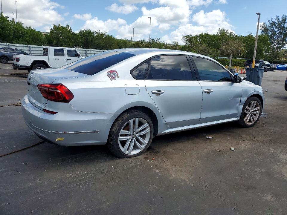 Продажа на аукционе авто 2018 Volkswagen Passat, vin: 1VWAA7A32JC023716, номер лота: 48959296