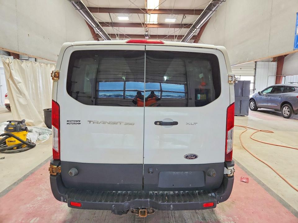 49448786 :رقم المزاد ، 1FBZX2YM4JKA21269 vin ، 2018 Ford Transit مزاد بيع