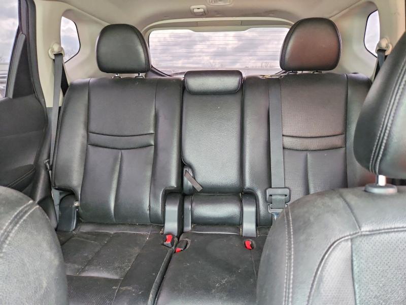 48648786 :رقم المزاد ، 5N1AT2MT5JC780861 vin ، 2018 Nissan Rogue مزاد بيع