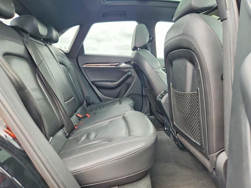49387956 :رقم المزاد ، WA1JCCFS1JR016222 vin ، 2018 Audi Q3 مزاد بيع