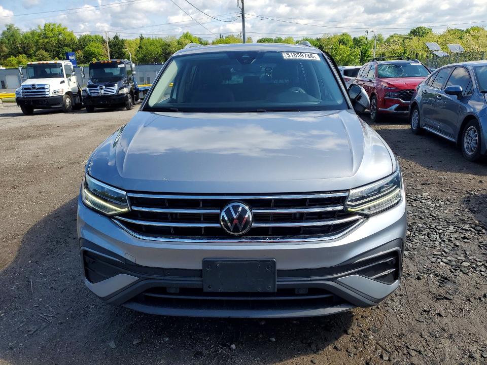 Продажа на аукционе авто 2022 Volkswagen Tiguan, vin: 3VV2B7AX9NM037402, номер лота: 51859786