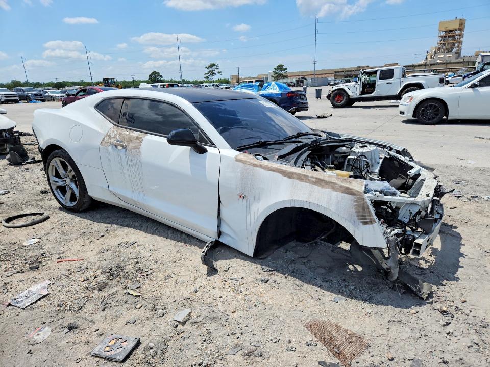 51776316 :رقم المزاد ، 1G1FH1R74M0105213 vin ، 2021 Chevrolet Camaro مزاد بيع