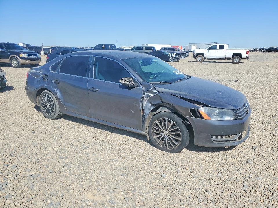 48691206 :رقم المزاد ، 1VWBH7A37CC073708 vin ، 2012 Volkswagen Passat مزاد بيع