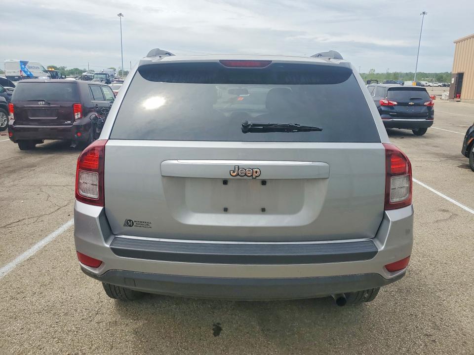 50984986 :رقم المزاد ، 1C4NJCBA3FD273316 vin ، 2015 Jeep Compass مزاد بيع