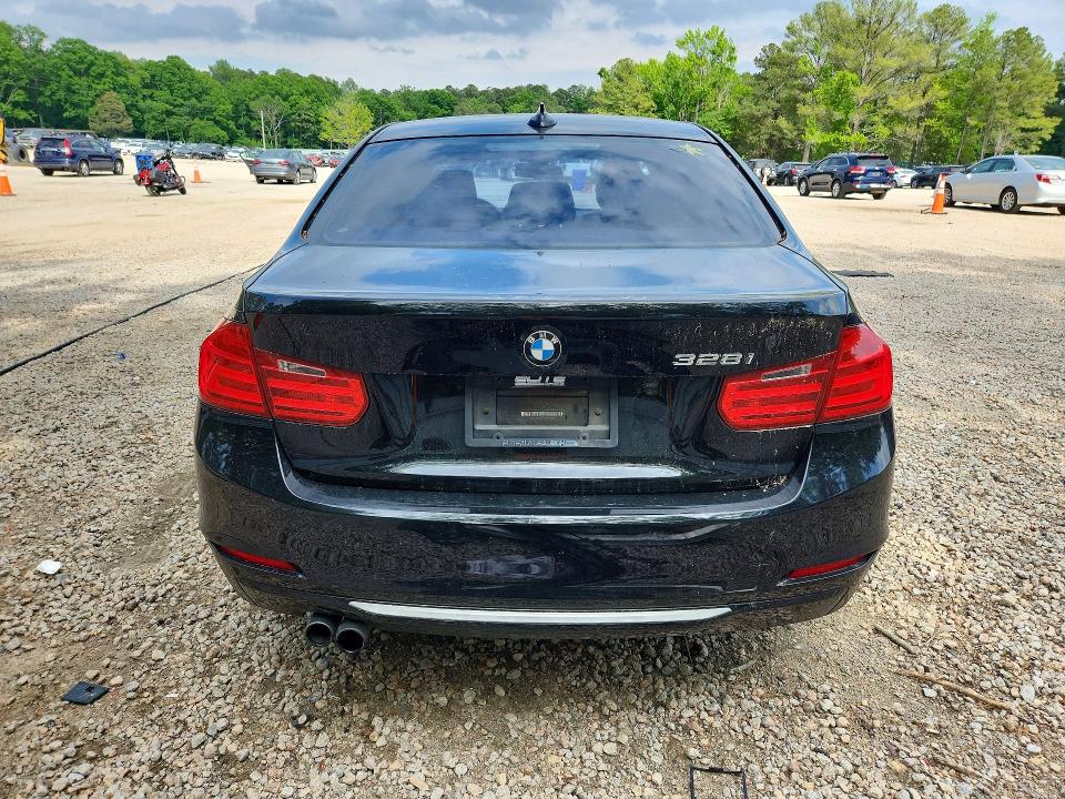 2013 Bmw 328 მანქანა იყიდება აუქციონზე, vin: WBA3A5G53DNP21878, აუქციონის ნომერი: 51484036