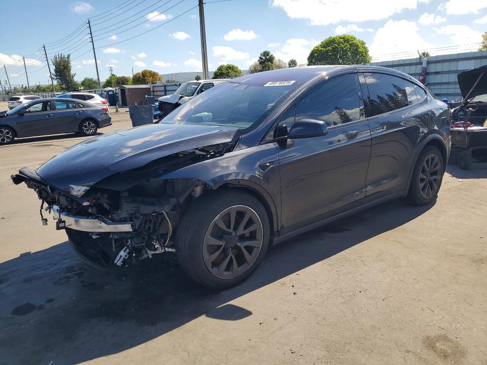 2024 Tesla Model X მანქანა იყიდება აუქციონზე, vin: 7SAXCDE50RF445213, აუქციონის ნომერი: 49576826