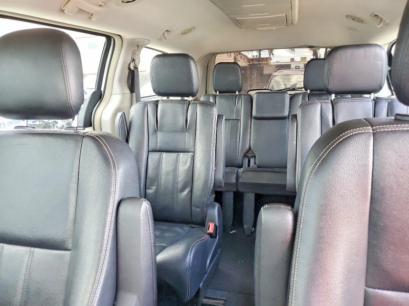 48961366 :رقم المزاد ، 2C4RC1BG0GR198464 vin ، 2016 Chrysler Town & Country مزاد بيع