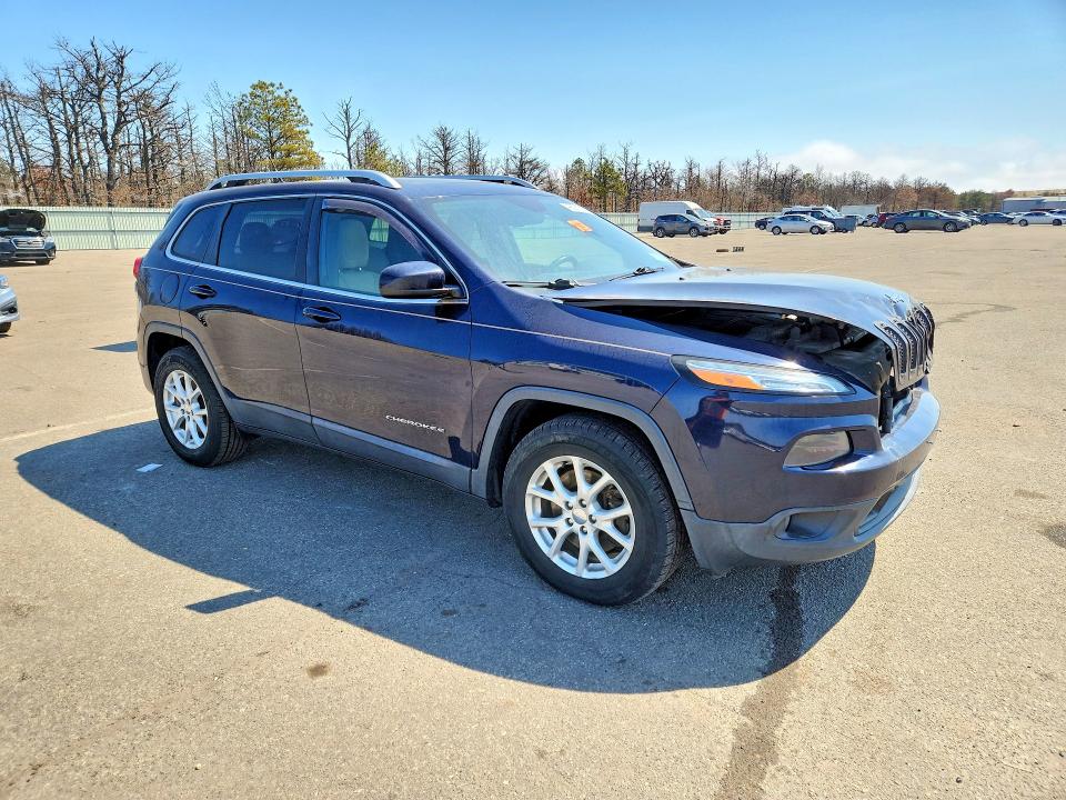 2015 Jeep Cherokee მანქანა იყიდება აუქციონზე, vin: 1C4PJMCS2FW692543, აუქციონის ნომერი: 49591576