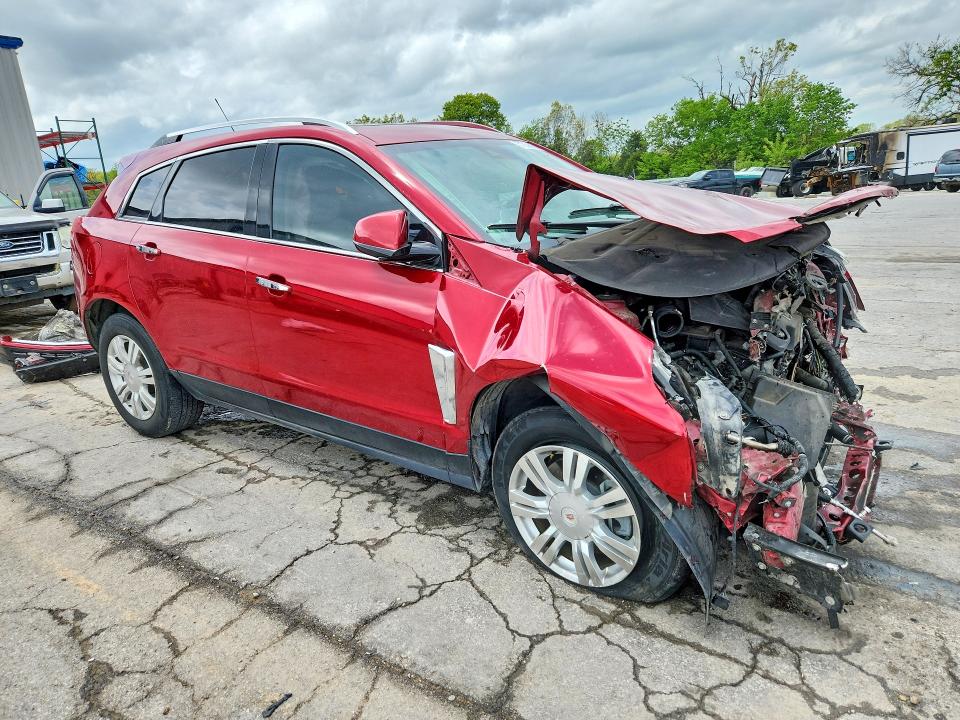 51268116 :رقم المزاد ، 3GYFNBE3XFS581206 vin ، 2015 Cadillac Srx مزاد بيع
