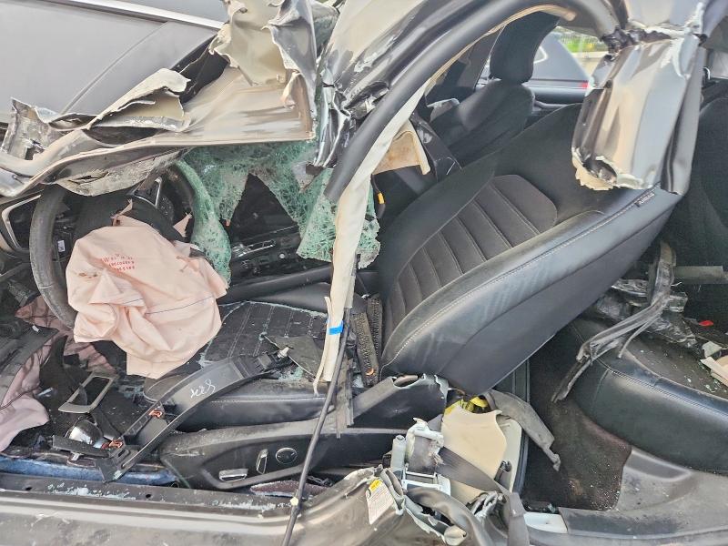 48658976 :رقم المزاد ، 3FA6P0LU2HR300113 vin ، 2017 Ford Fusion مزاد بيع