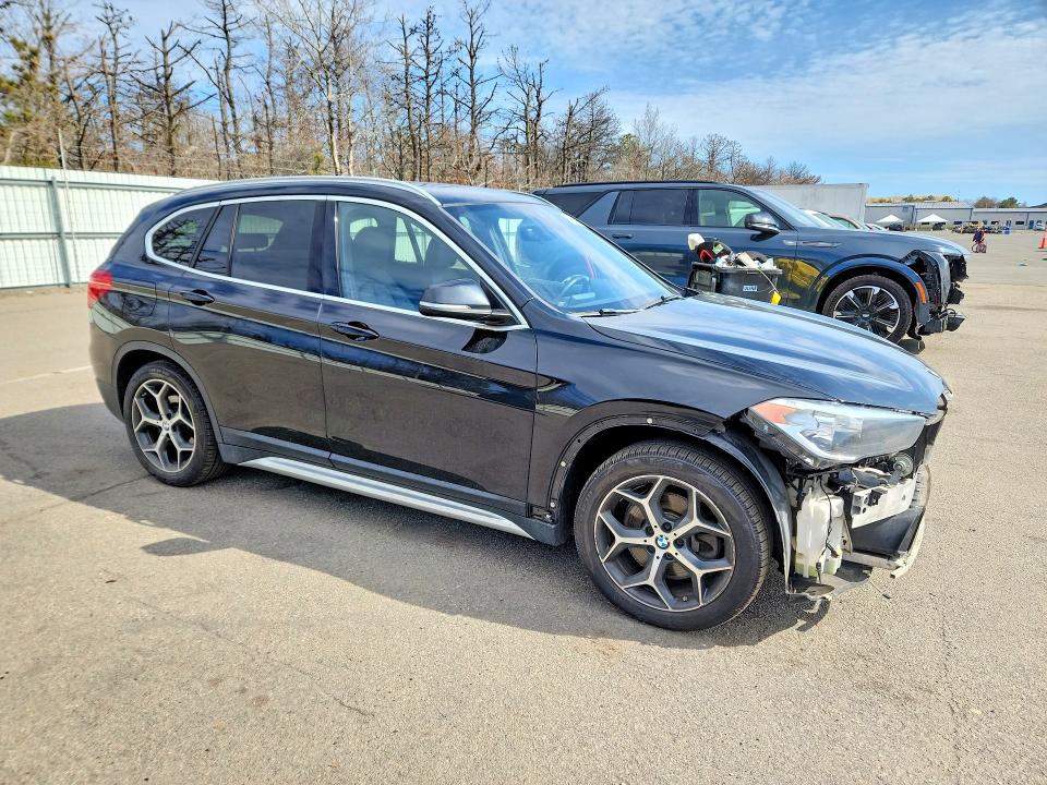 49971396 :رقم المزاد ، WBXHT3C5XK5L91007 vin ، 2019 Bmw X1 مزاد بيع