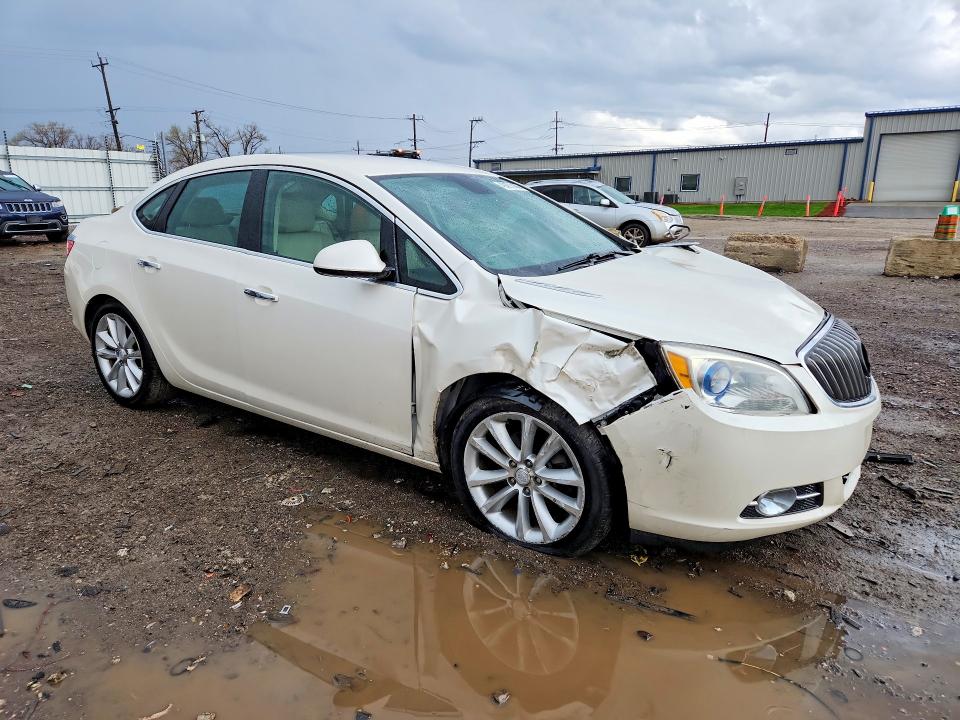 2013 Buick Verano მანქანა იყიდება აუქციონზე, vin: 1G4PP5SK3D4152922, აუქციონის ნომერი: 49831436