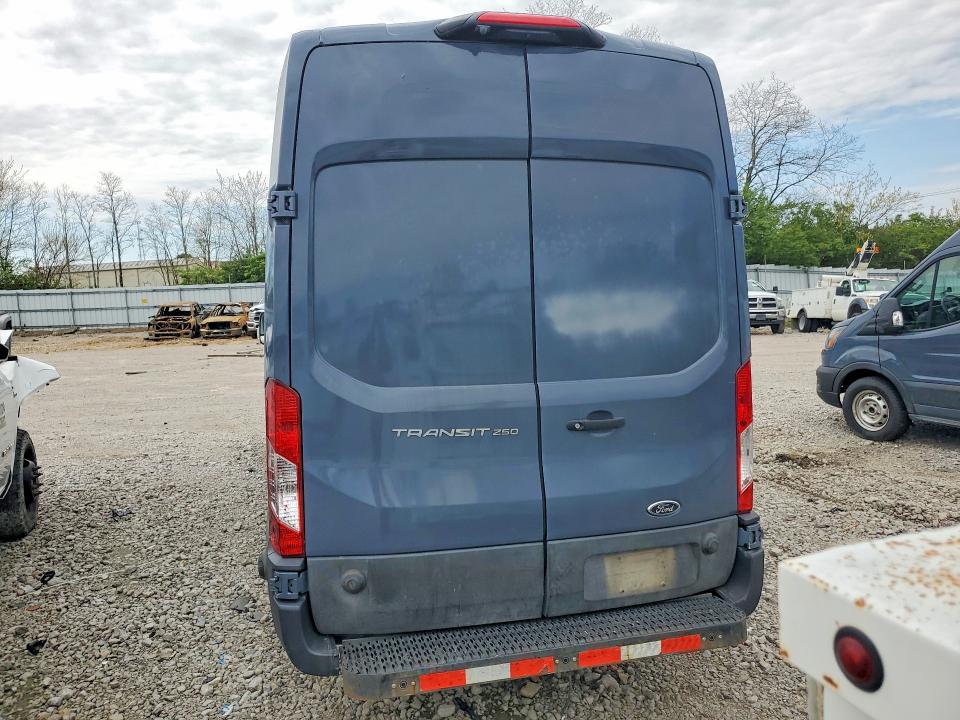 2020 Ford Transit მანქანა იყიდება აუქციონზე, vin: 1FTBR3X8XLKB27097, აუქციონის ნომერი: 75997395