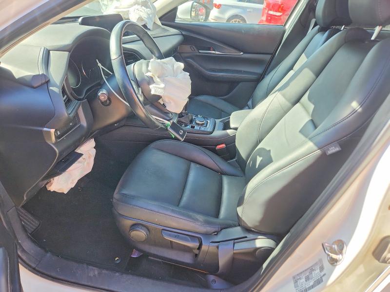 49042996 :رقم المزاد ، 3MVDMBBL8MM310939 vin ، 2021 Mazda Cx-30 مزاد بيع