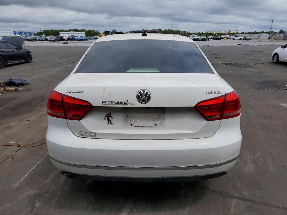 2014 Volkswagen Passat მანქანა იყიდება აუქციონზე, vin: 1VWCN7A35EC119861, აუქციონის ნომერი: 50261526