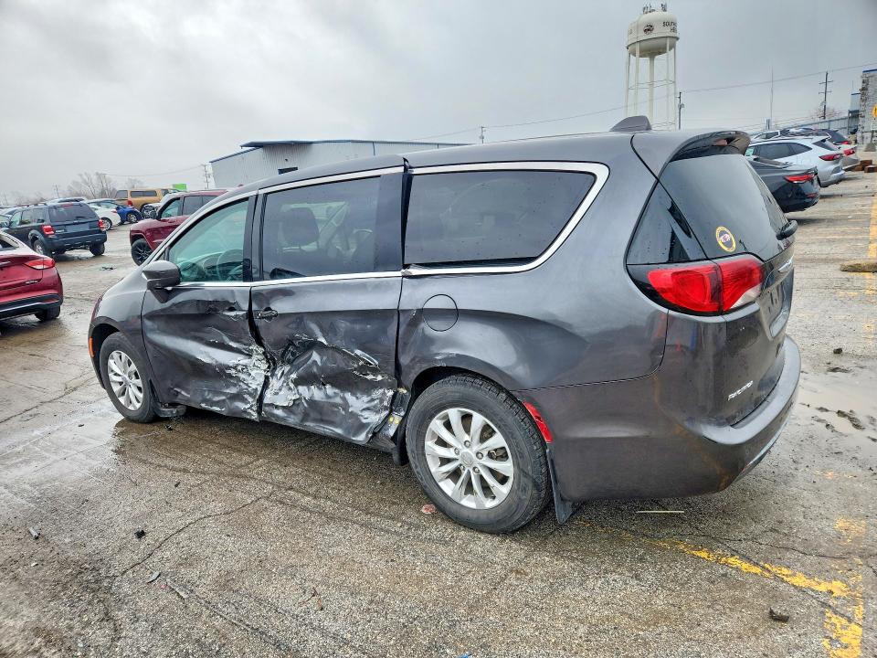 Продаж на аукціоні авто 2018 Chrysler Pacifica, vin: 2C4RC1FG8JR101996, номер лоту: 48432856