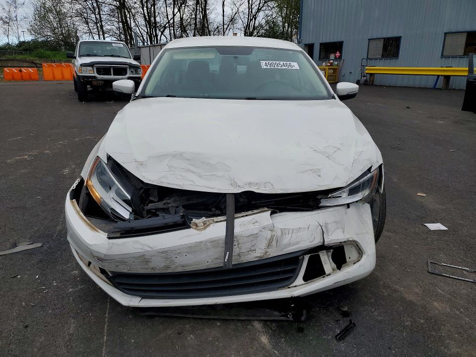 49095466 :رقم المزاد ، 3VWDZ7AJ1BM100175 vin ، 2011 Volkswagen Jetta مزاد بيع