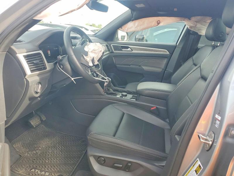 49986576 :رقم المزاد ، 1V2KE2CAXNC230868 vin ، 2022 Volkswagen Atlas Cross Sport مزاد بيع