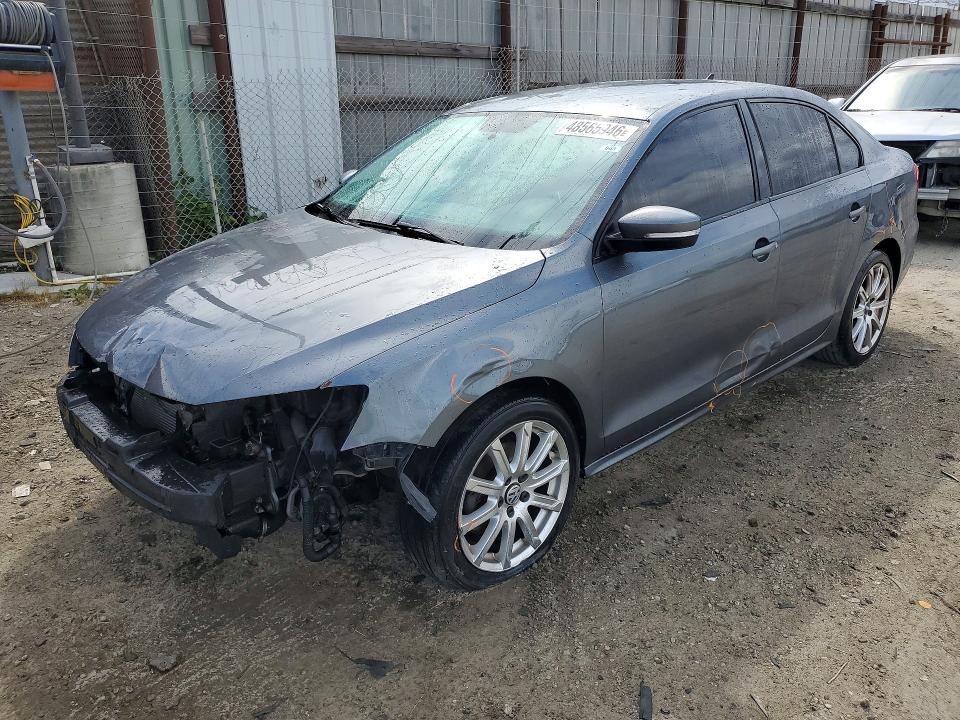 48565946 :رقم المزاد ، 3VWD17AJ6EM359515 vin ، 2014 Volkswagen Jetta مزاد بيع